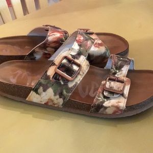 Target “birkenstocks” floral size 9